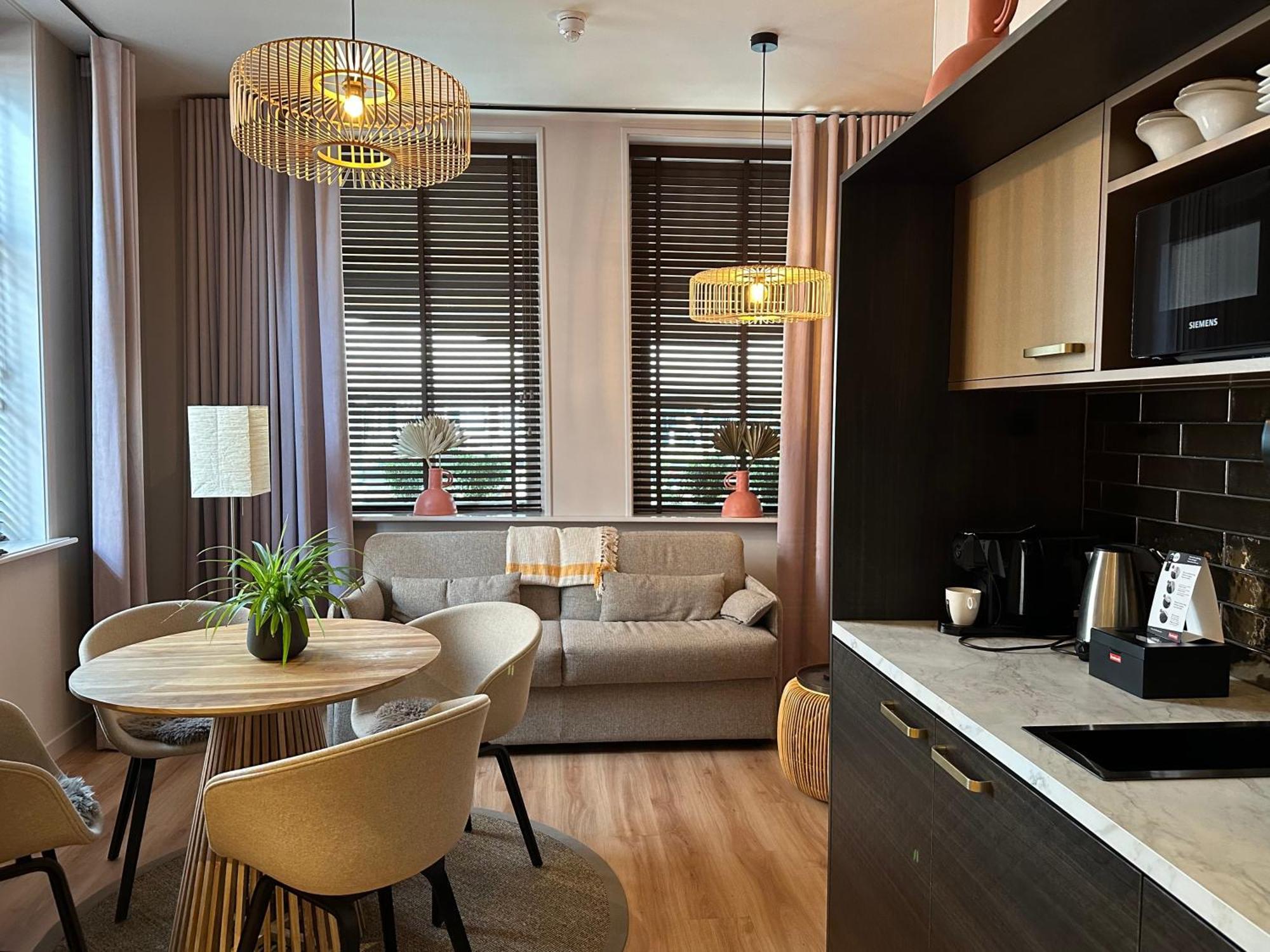 Appartement Kerkstraat 1 Веере Екстериор снимка